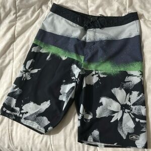 O’neil surf shorts size 30